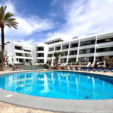 Cettina Tenerife Sur * Arona (Tenerife)